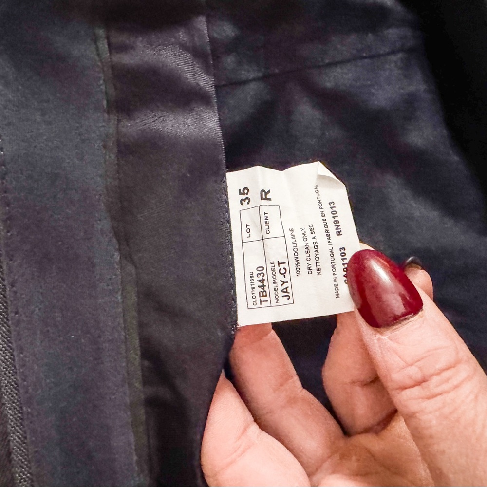 Brand new Ted Baker Wool Jay Trim Fit suit in charcoal - Picture 4 of 6